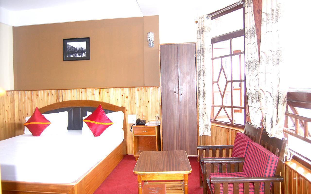 Oyo 23409 Lama Dhim Hotel Калимпонг Екстериор снимка