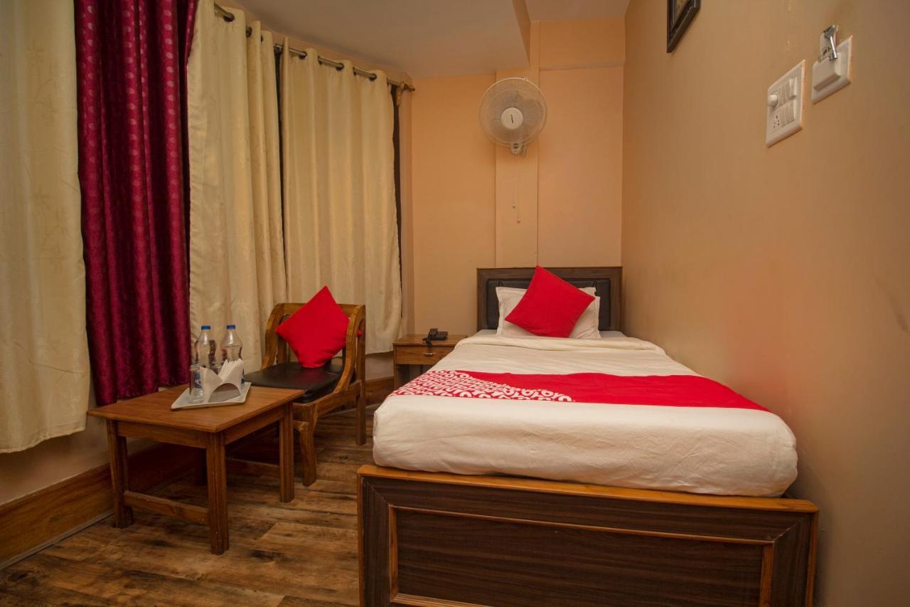 Oyo 23409 Lama Dhim Hotel Калимпонг Екстериор снимка