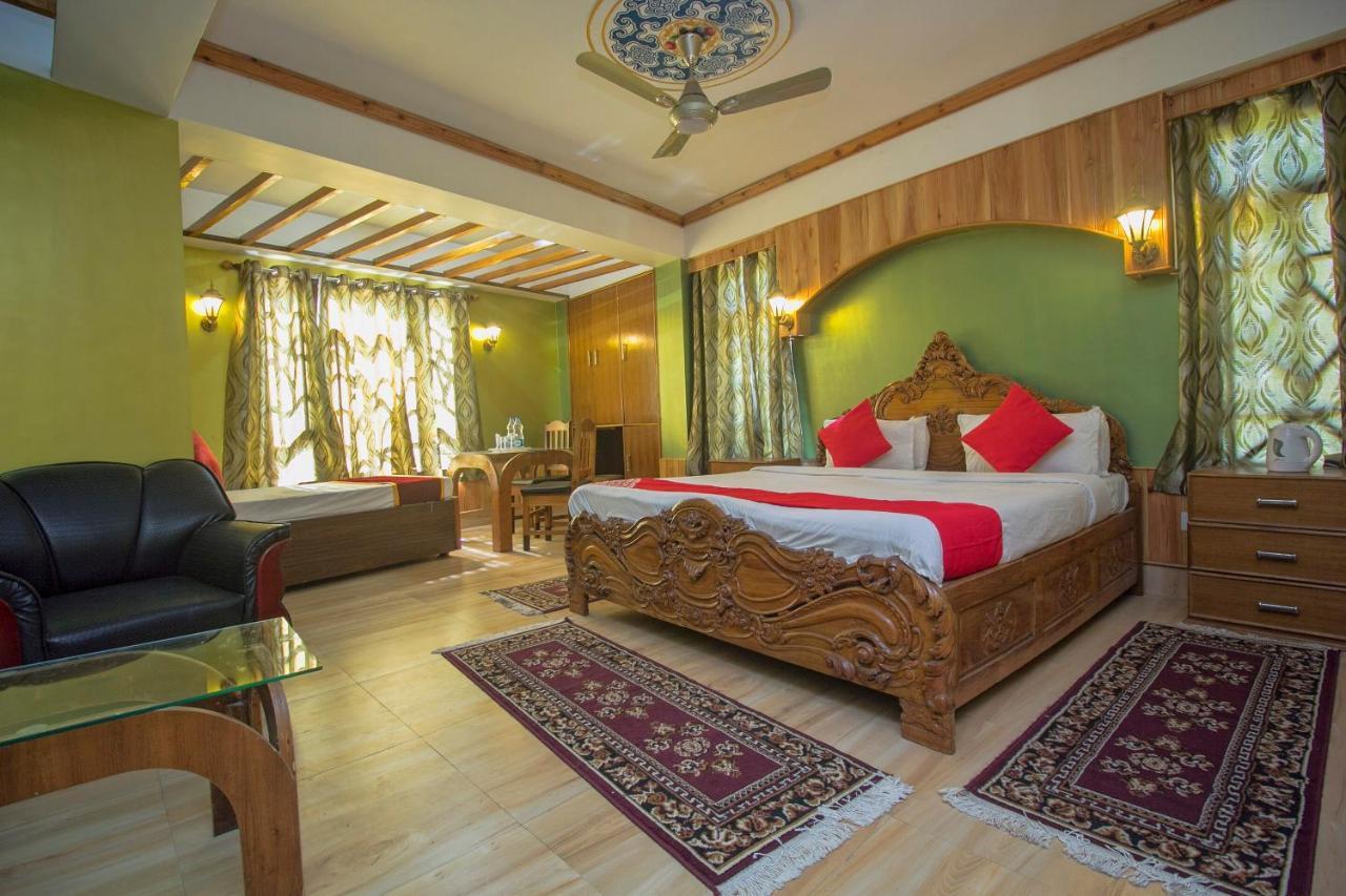 Oyo 23409 Lama Dhim Hotel Калимпонг Стая снимка